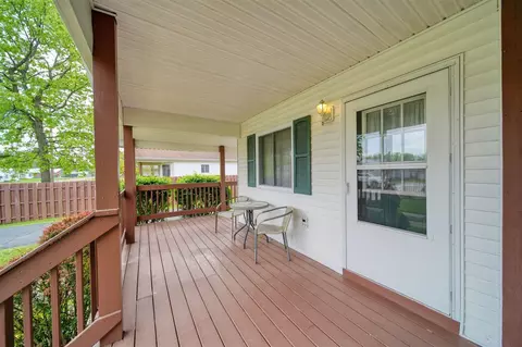 Exterior - 2105 Carlton, Jackson, MI 49203 photo 8 of 14