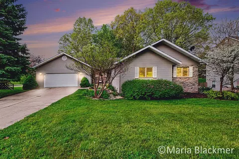 947 Southview, Ionia, MI 48846
