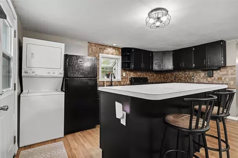 Kitchen - 58858 River Hts, Three Rivers, MI 49093 photo 3 of 4