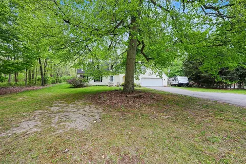 Exterior - 2813 Brookside, Jackson, MI 49203 photo 9 of 9