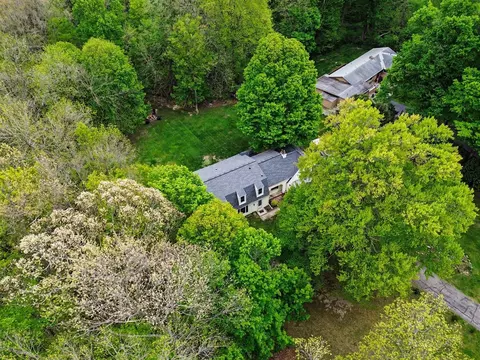 View/Area - 2813 Brookside, Jackson, MI 49203 photo 1 of 3