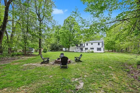 Exterior - 2813 Brookside, Jackson, MI 49203 photo 7 of 9