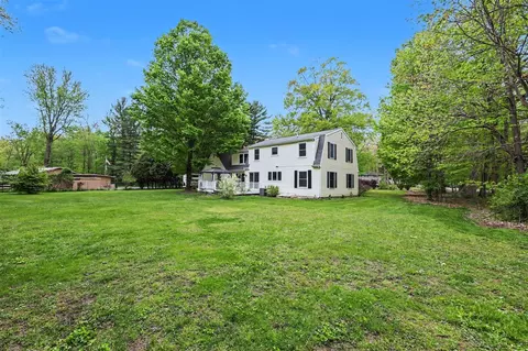 Exterior - 2813 Brookside, Jackson, MI 49203 photo 6 of 9