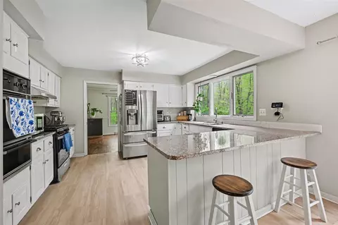 Kitchen - 2813 Brookside, Jackson, MI 49203 photo 1 of 2