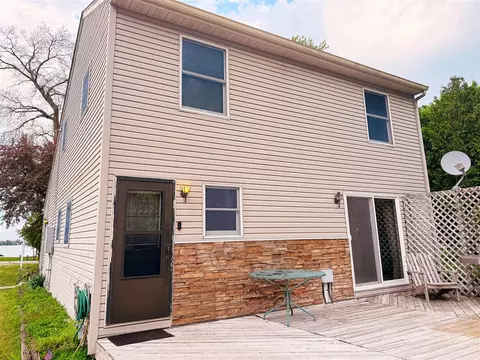 5175 Pleasant Vly, Manitou Beach, MI 49253