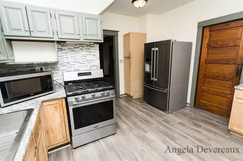 Kitchen - 110 E Main, Edmore, MI 48829 photo 2 of 4