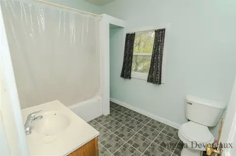 Bath - 110 E Main, Edmore, MI 48829 photo 2 of 3