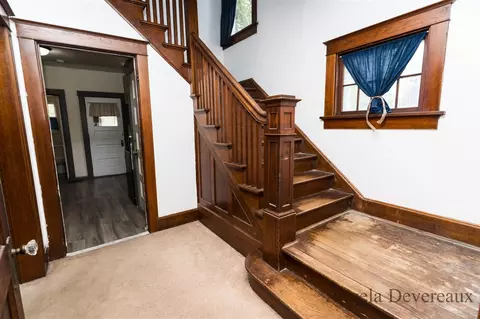 Entry Way - 110 E Main, Edmore, MI 48829 photo 1 of 3