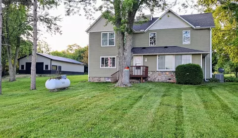 32272 88th, Lawton, MI 49065
