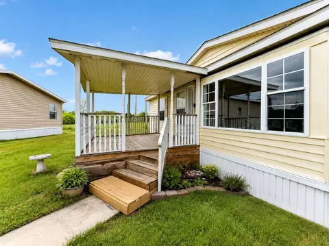 388 Laurel, Monroe, MI 48161