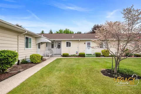705 60th #349, Grand Rapids, MI 49548