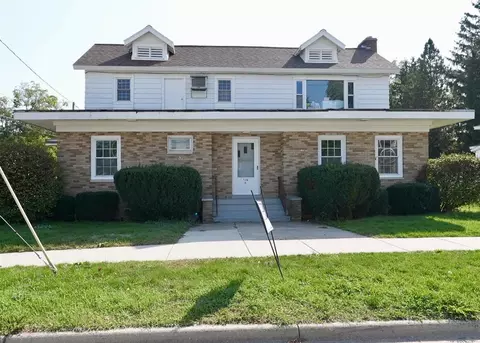 126 Eastmanville, Coopersville, MI 49404