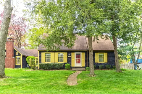 3830 Ferndale, Kalamazoo, MI 49001