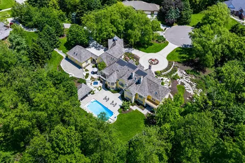 6029 Hillsborough, Grandville, MI 49418