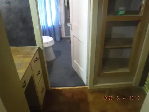 Entry Way - 418 E Arbor, Marcellus, MI 49067 photo 2 of 2