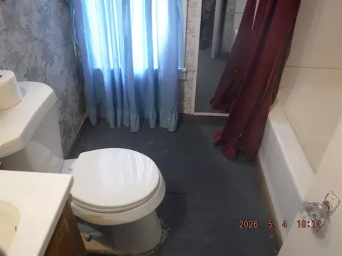 Bath - 418 E Arbor, Marcellus, MI 49067 photo 1 of 1