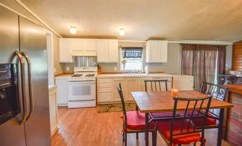 Kitchen - 444 Block, Coldwater, MI 49036 photo 2 of 4