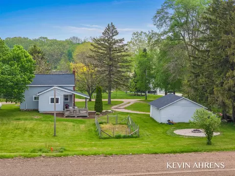 Exterior - 16927 Juniper, Conklin, MI 49403 photo 2 of 8