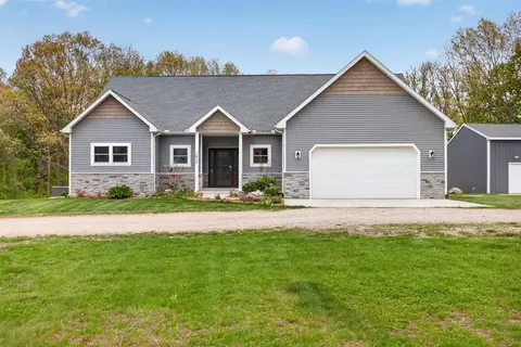 Exterior - 7615 Lansing, Jackson, MI 49201 photo 23 of 26