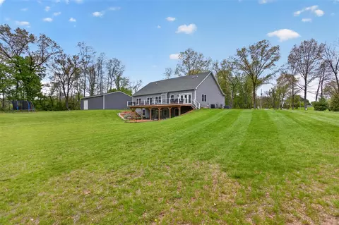 Exterior - 7615 Lansing, Jackson, MI 49201 photo 14 of 26