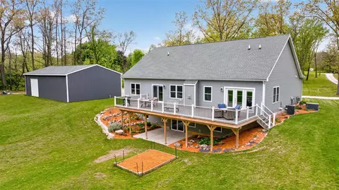 Exterior - 7615 Lansing, Jackson, MI 49201 photo 4 of 26
