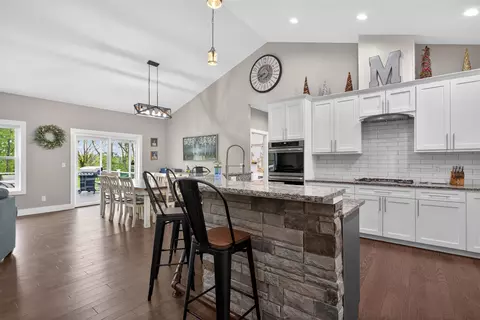 Kitchen - 7615 Lansing, Jackson, MI 49201 photo 5 of 5