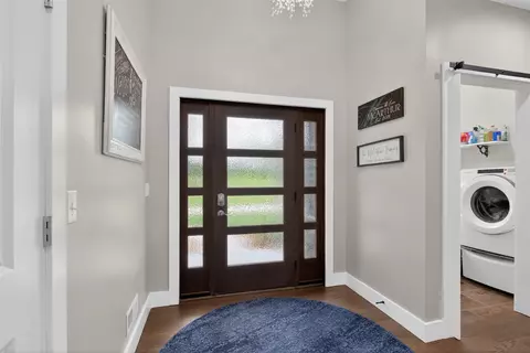 Entry Way - 7615 Lansing, Jackson, MI 49201 photo 8 of 11