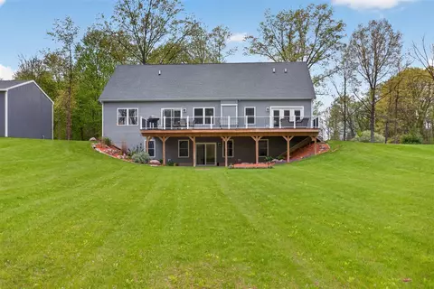 Exterior - 7615 Lansing, Jackson, MI 49201 photo 15 of 26