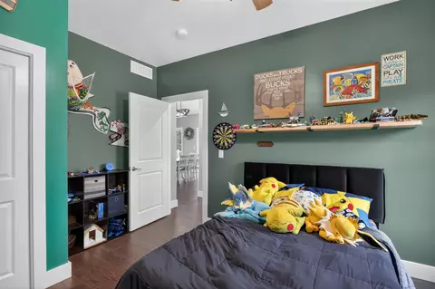 Bedroom - 7615 Lansing, Jackson, MI 49201 photo 11 of 12