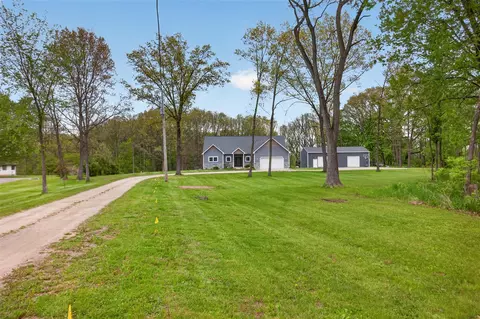 Exterior - 7615 Lansing, Jackson, MI 49201 photo 3 of 26