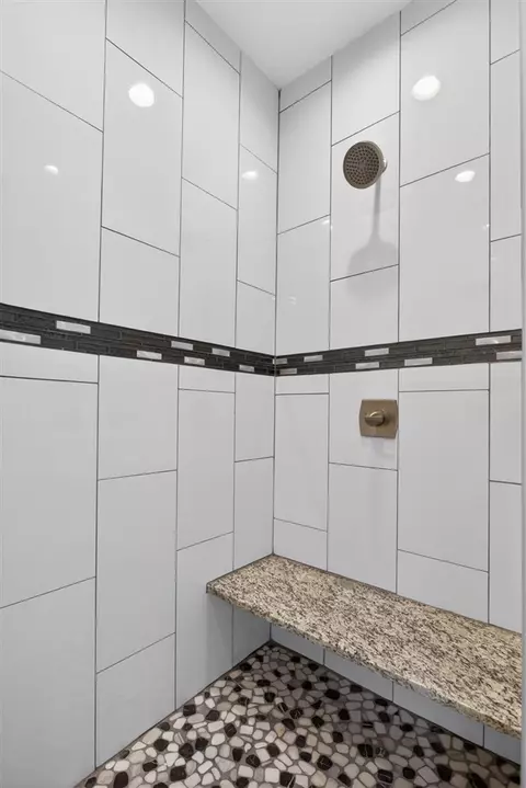 Bath - 7615 Lansing, Jackson, MI 49201 photo 10 of 13