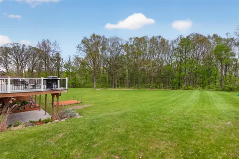 Exterior - 7615 Lansing, Jackson, MI 49201 photo 18 of 26