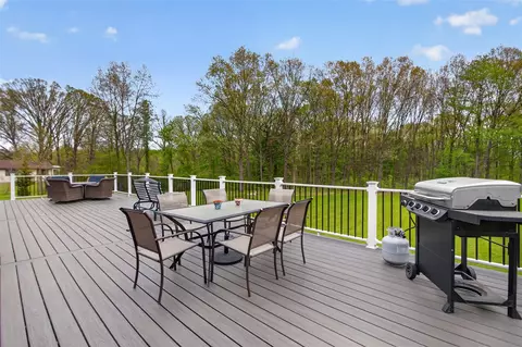 Exterior - 7615 Lansing, Jackson, MI 49201 photo 8 of 26