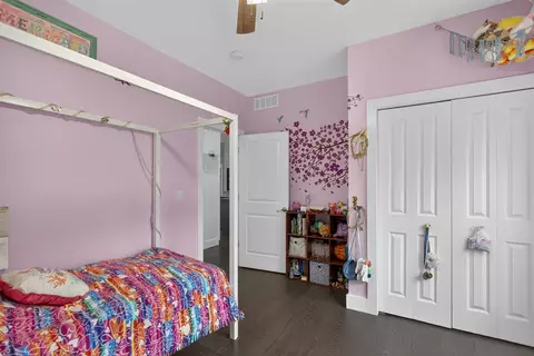 Bedroom - 7615 Lansing, Jackson, MI 49201 photo 7 of 12
