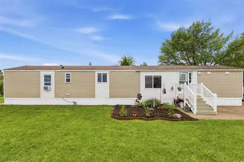 4446 Jardin, Walker, MI 49534