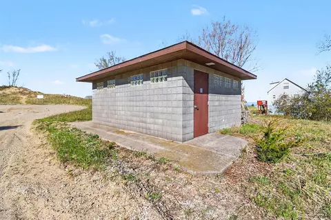 N Silver Ridge, Mears, MI 49436 photo 12
