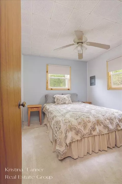 Bedroom - 13737 Lower Bayside, Belding, MI 48809 photo 1 of 2
