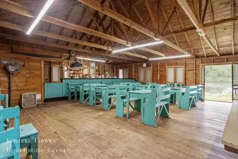 Dining - 13737 Lower Bayside, Belding, MI 48809 photo 2 of 3