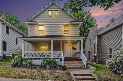 940 Worden, Grand Rapids, MI 49507
