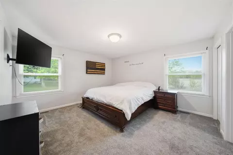 Bedroom - 1729 Plateau, Jackson, MI 49203 photo 1 of 9