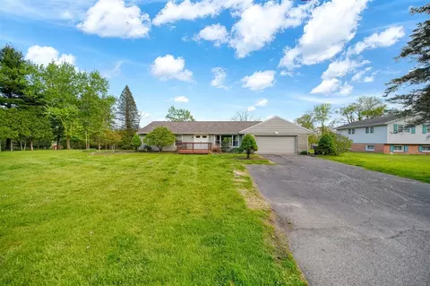 1729 Plateau, Jackson, MI 49203