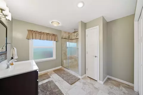 Bath - 1729 Plateau, Jackson, MI 49203 photo 3 of 5