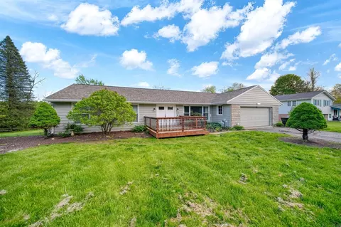 Exterior - 1729 Plateau, Jackson, MI 49203 photo 3 of 17