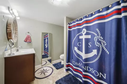 Bath - 1729 Plateau, Jackson, MI 49203 photo 5 of 5