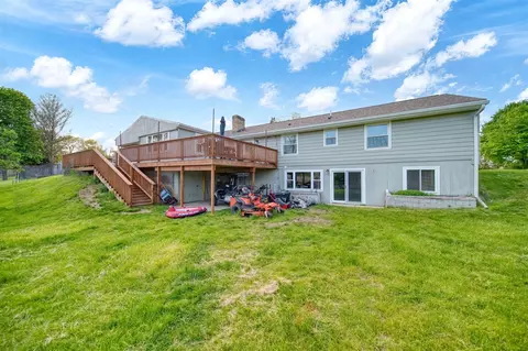 Exterior - 1729 Plateau, Jackson, MI 49203 photo 12 of 17