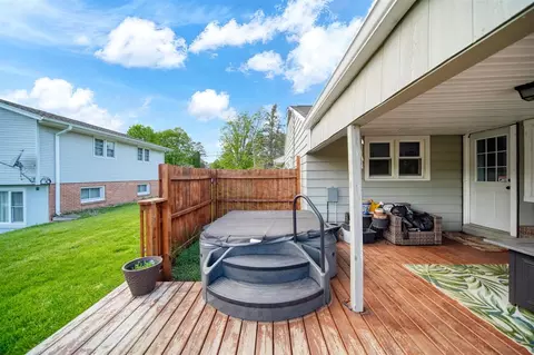 Exterior - 1729 Plateau, Jackson, MI 49203 photo 8 of 17