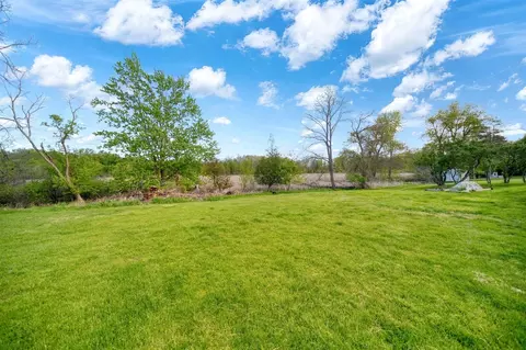Exterior - 1729 Plateau, Jackson, MI 49203 photo 15 of 17