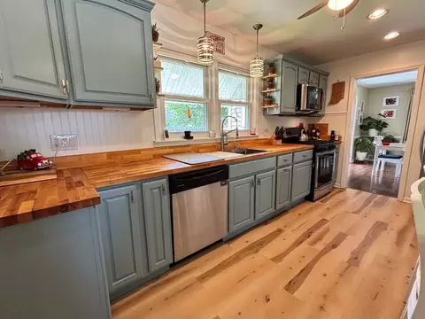 Kitchen - 404 Cedar, Three Oaks, MI 49128 photo 1 of 3