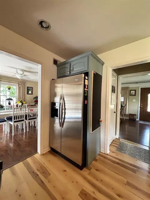 Kitchen - 404 Cedar, Three Oaks, MI 49128 photo 2 of 3