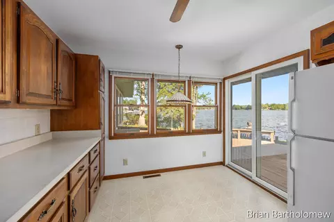 Kitchen - 2550 Lakeside, Stanton, MI 48888 photo 3 of 3
